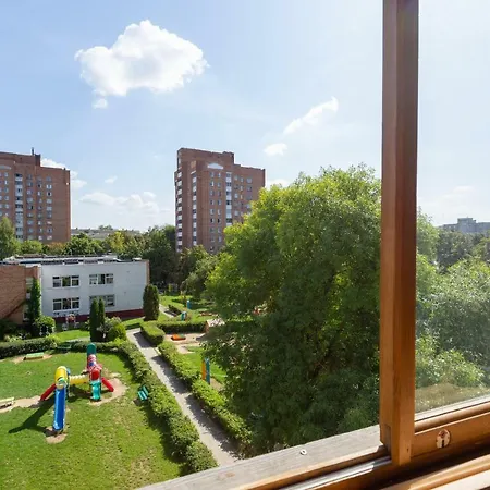 Apartment Zhukovskogo 5/2